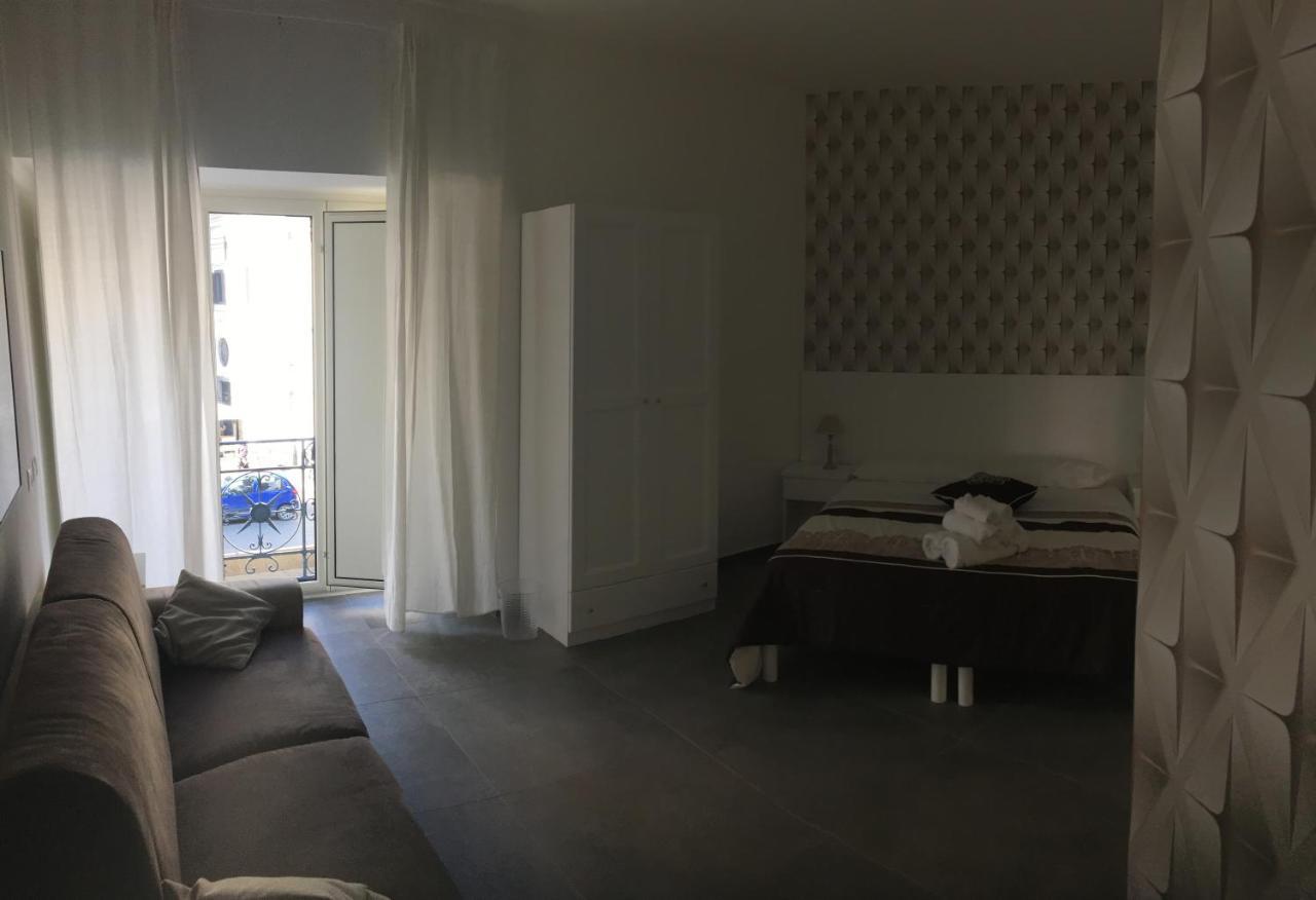 نابولي B&B Alambrado Rooms & Suites المظهر الخارجي الصورة